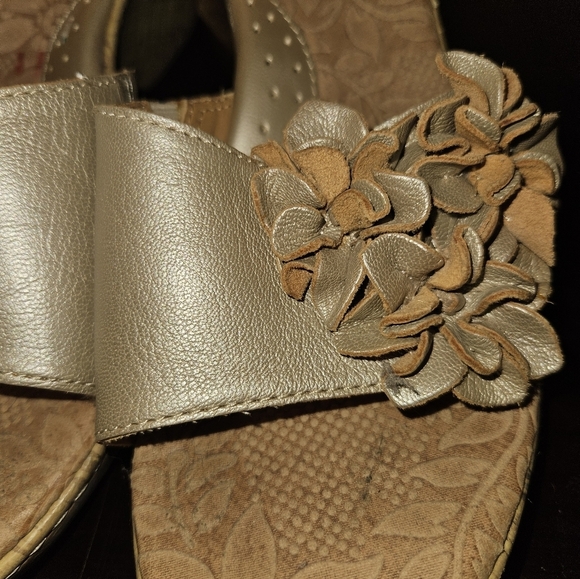 Born Concept Womans Wedge Sandal Size 11 - Picture 3 of 9